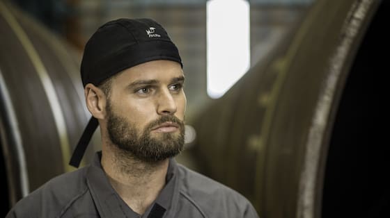 Optimal head protection with welding caps and helmet hoods from Weldas featured image